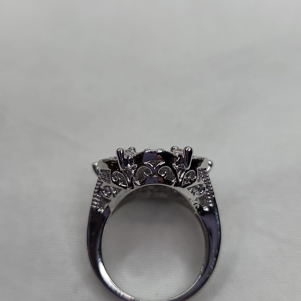 VINTAGE DIAMOND ART DECO RING - Picture 6 of 11